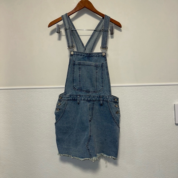 NWT Women HAWALILI Denim Overall Dress Light Blue M Stretchy Comfort New - Picture 14 of 14